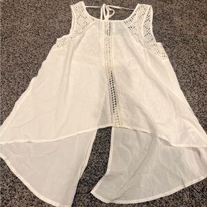 Lulu's White Lace Crochet Shell 100% cotton